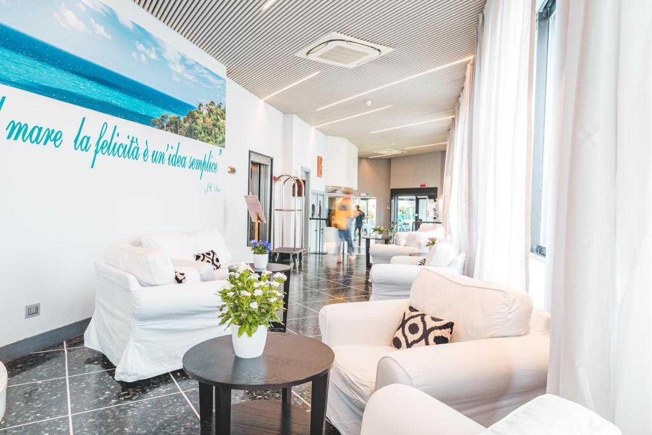 Hotel Santa Maria เคียวารี ภายนอก รูปภาพ
