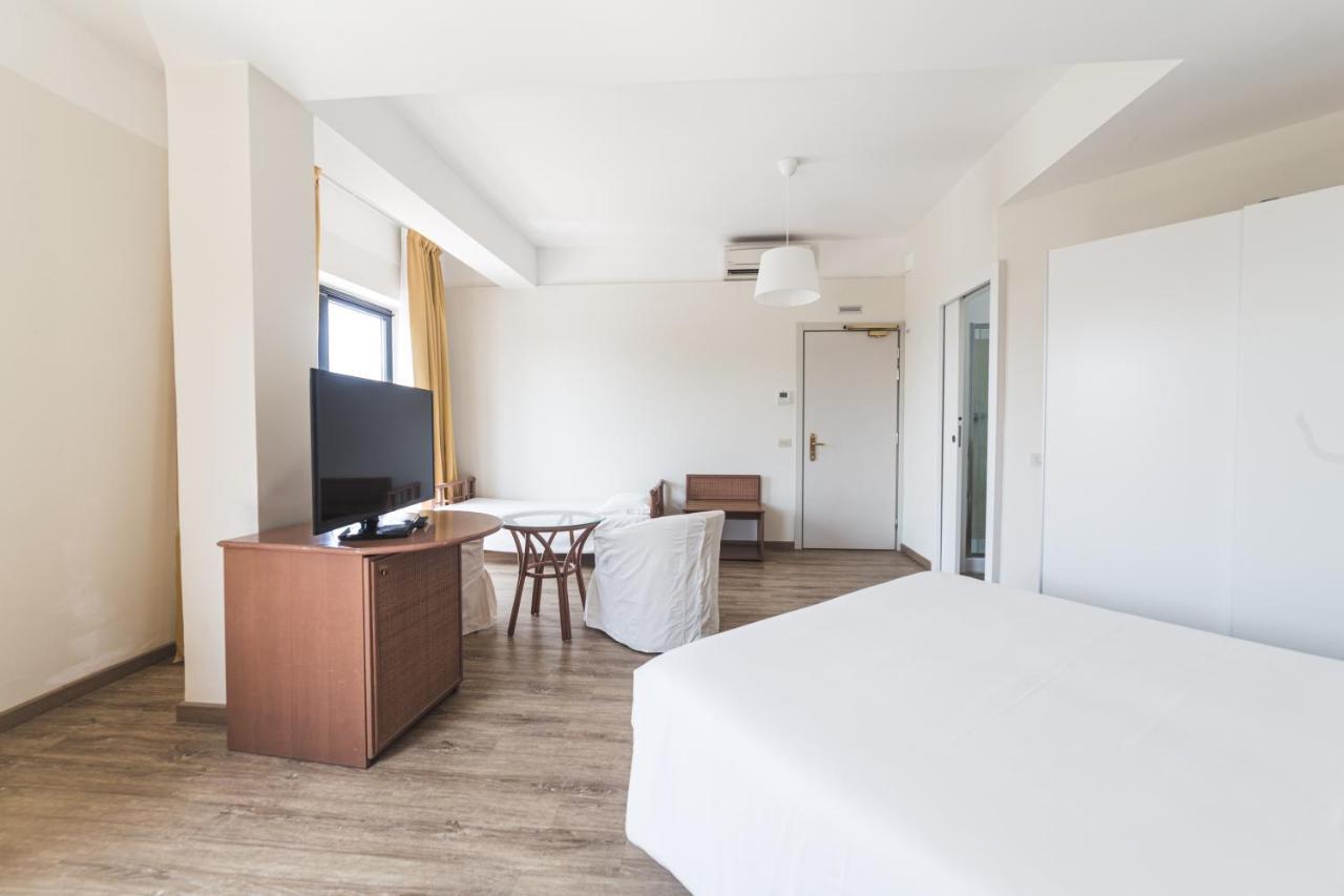 Hotel Santa Maria เคียวารี ภายนอก รูปภาพ