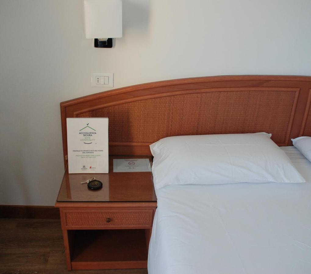 Hotel Santa Maria เคียวารี ภายนอก รูปภาพ